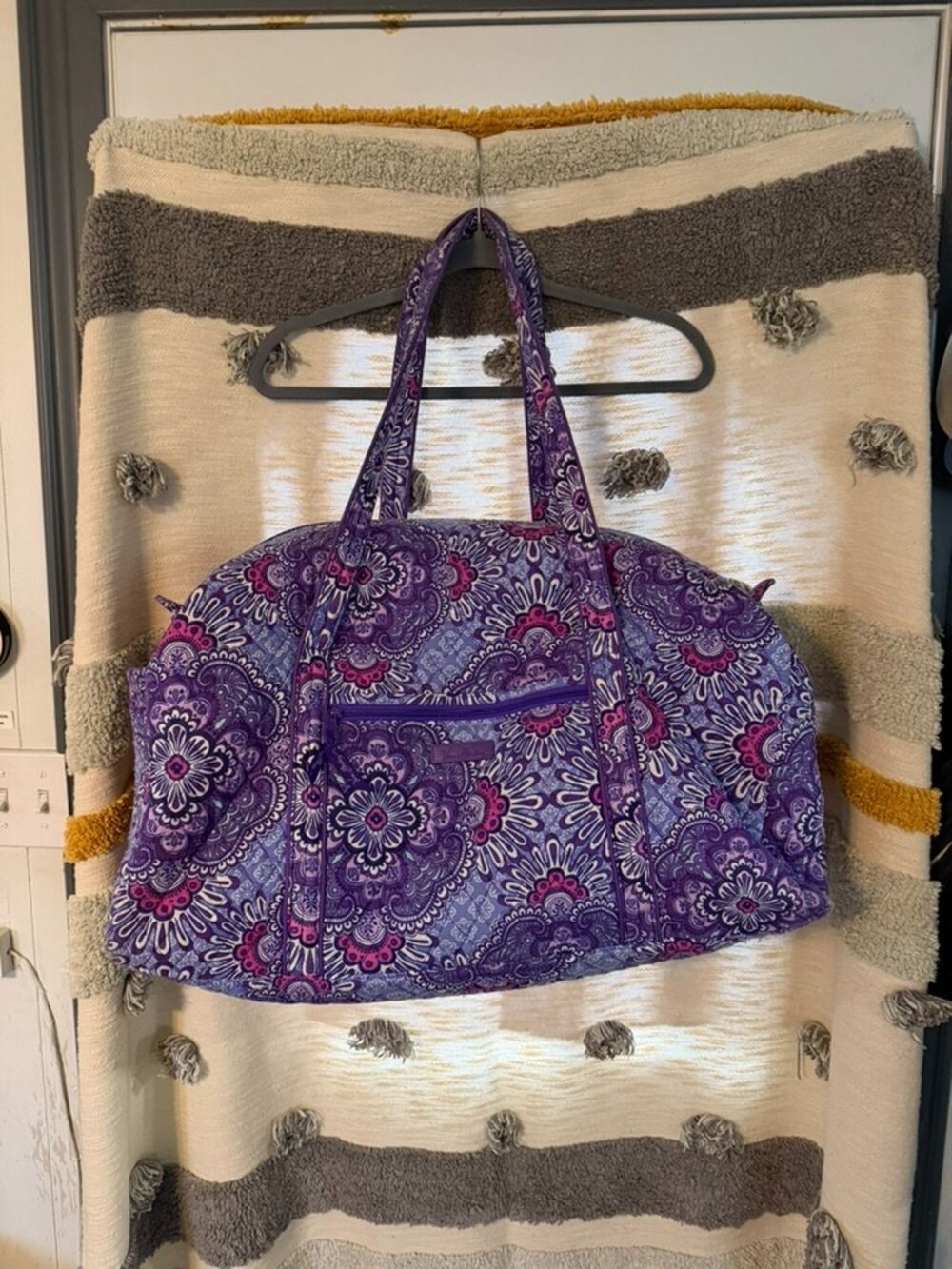 Vera Bradley Piccadilly Plum Paisley Large Travel Duffel Bag Weekender Retired